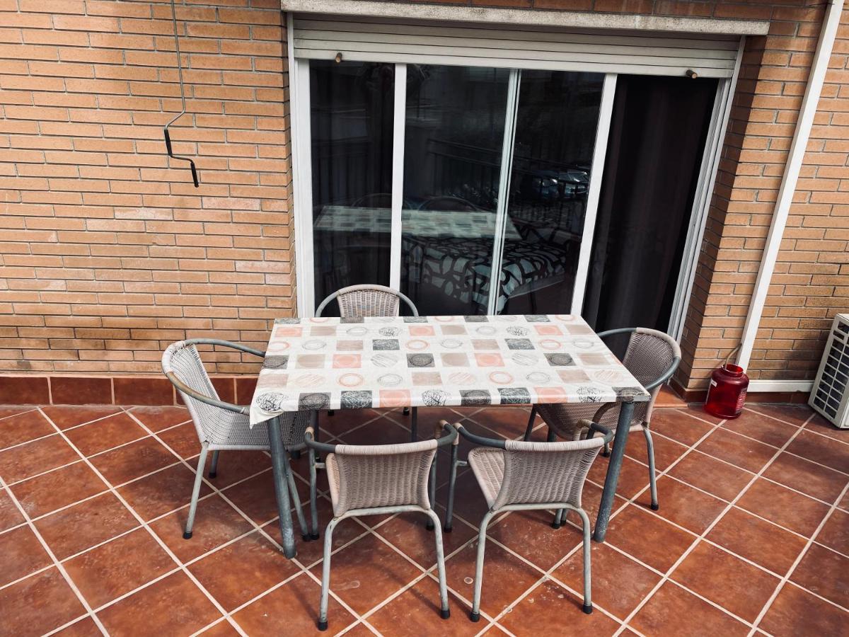 Habitaciones Dakar Rubí Dış mekan fotoğraf
